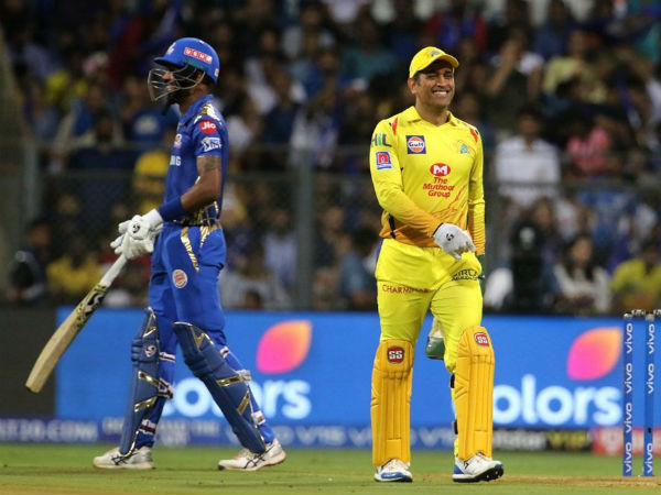 ধোনির সামনেই হার্দিকের হেলিকপ্টার শট ধোনির সামনেই হার্দিকের হেলিকপ্টার শট