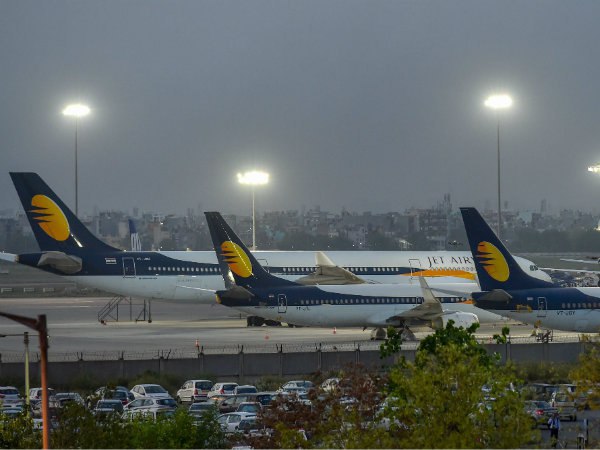 জেট এয়ারওয়েজের সমস্যা সমাধানে প্রধানমন্ত্রীর দফতরে বৈঠক জেট এয়ারওয়েজের সমস্যা সমাধানে প্রধানমন্ত্রীর দফতরে বৈঠক