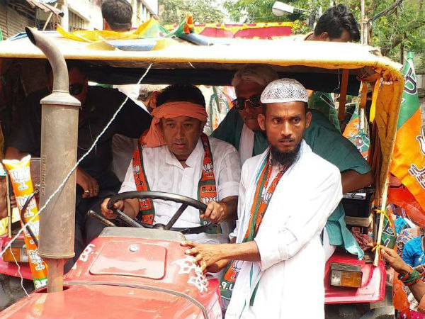 হীরুর বেশে জয়