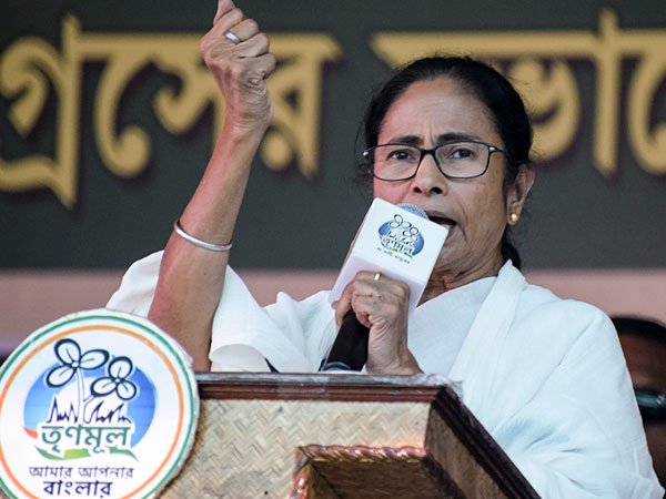 মোদীর প্রার্থীপদ বাতিলের দাবি