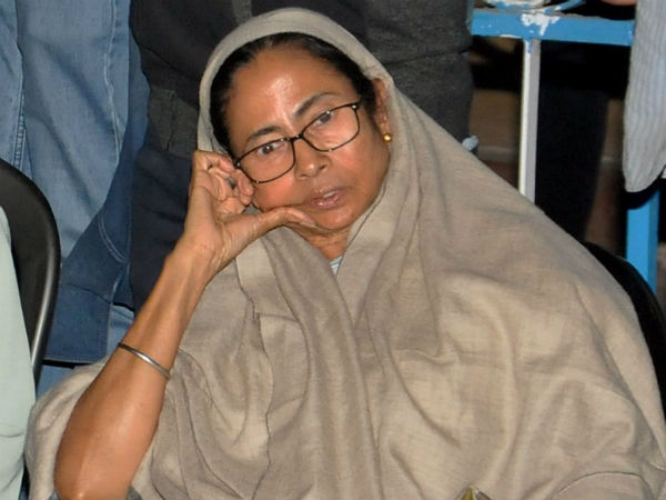 মমতার বায়োপিক বাঘিনী ঘিরে নয়া বিতর্ক ! কমিশনের দ্বারস্থ বিজেপি মমতার বায়োপিক বাঘিনী ঘিরে নয়া বিতর্ক ! কমিশনের দ্বারস্থ বিজেপি