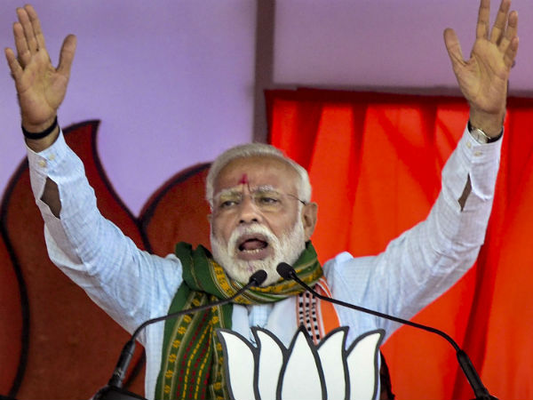 'পণ্ডিতরা কাশ্মীর ছেড়ে গিয়েছেন কংগ্রেসের নীতির জন্য'