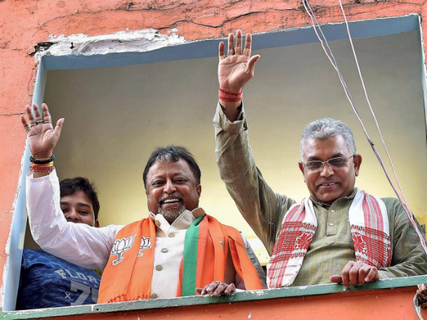 মুকুল বনাম দিলীপ