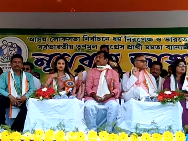 মমতা বন্দ্যোপাধ্যায়ের সঙ্গে একমঞ্চে দাঁড়িয়ে ভোটের প্রচার, কীরকম অনুভূতি ছিল সেদিন? 