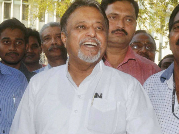 সংখ্যা নিয়ে ধন্দ, বিজেপি দুভাগ