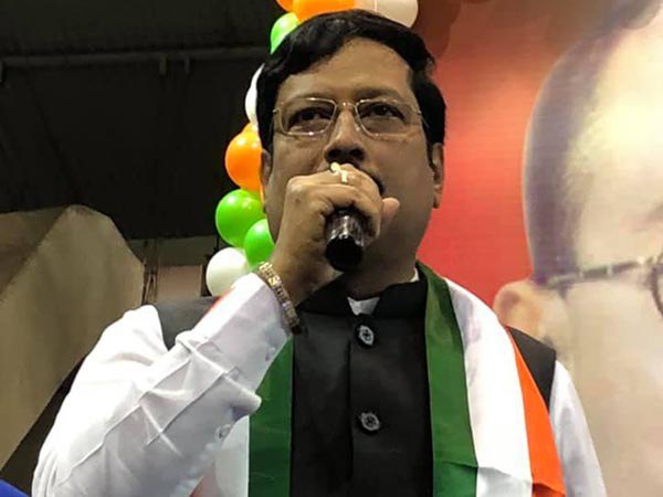 ভোটের ভরা মরশুমে ‘গৃহবন্দি’ ভোটের ভরা মরশুমে ‘গৃহবন্দি’