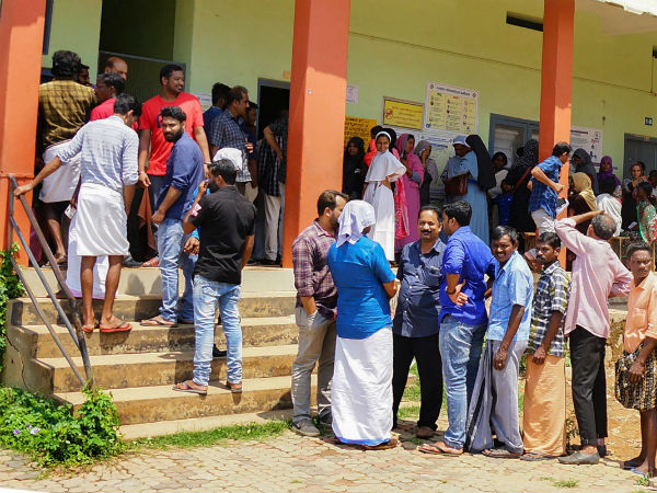 ১০০০ পাকিস্তানি অভিবাসীর ভোট! ১০০০ পাকিস্তানি অভিবাসীর ভোট!
