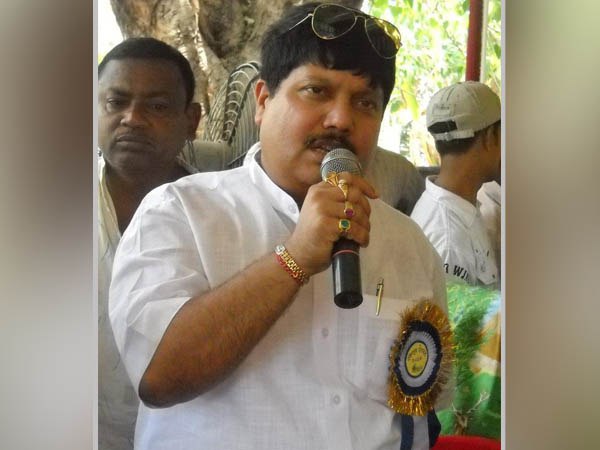 ‘সংগঠন’ অর্জুন সিংয়ের