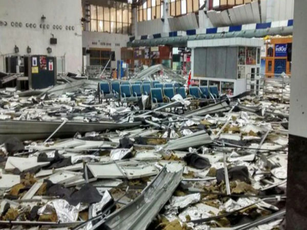 চেনা যাচ্ছে না যাত্রীদের জন্য নির্ধারিত এলাকা