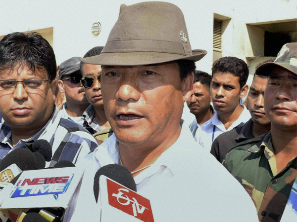 গুরুংয়ের চালে মাত