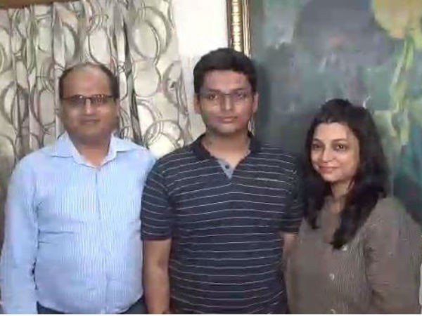 আইএসসিতে ফুলমার্কস, সর্বকালীন রেকর্ড গড়েও নির্লিপ্ত দেবাঙ্গ আইএসসিতে ফুলমার্কস, সর্বকালীন রেকর্ড গড়েও নির্লিপ্ত দেবাঙ্গ