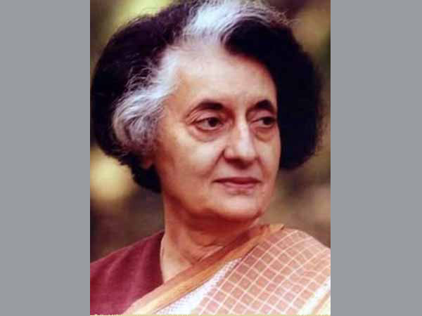 ইন্দিরা বিপুল জনাদেশ নিয়ে জিতেছিলেন ১৯৬৭ এবং ১৯৭১ সালে 
