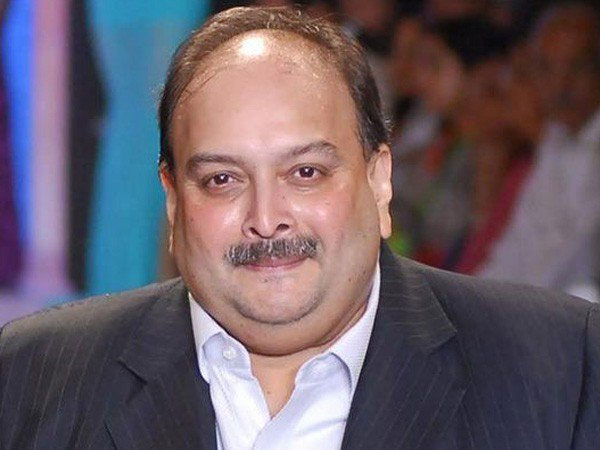 ভোট চলাকালীন বড় ধাক্কা সরকারের! মেহুল চোকসিকে ফেরানো নিয়ে অনিশ্চয়তা ভোট চলাকালীন বড় ধাক্কা সরকারের! মেহুল চোকসিকে ফেরানো নিয়ে অনিশ্চয়তা