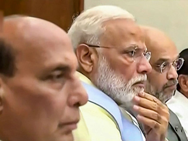  বাড়ছে শরিকি দ্বন্দ্ব