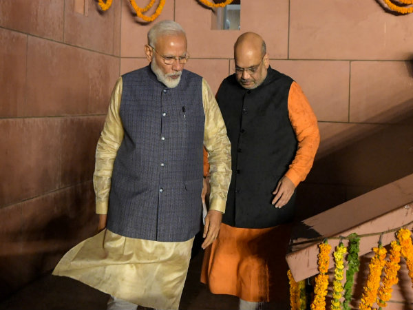 নয়া ইতিহাস নয়া ইতিহাস