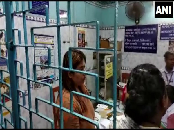 বিজেপি যুবনেত্রীর জামিনের আবেদন! সুপ্রিম কোর্টে শুনানি মঙ্গলবার বিজেপি যুবনেত্রীর জামিনের আবেদন! সুপ্রিম কোর্টে শুনানি মঙ্গলবার