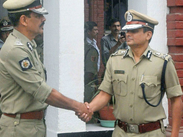 খোঁজ চলছে রাজীব কুমারের খোঁজ চলছে রাজীব কুমারের