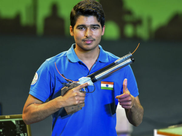 ISSF World Cup: মিশরে ভারতের মুখ উজ্জ্বল করলেন সৌরভ, দেশকে সোনা এনে দিলেন বিশ্বকাপের মঞ্চ থেকে ISSF World Cup: মিশরে ভারতের মুখ উজ্জ্বল করলেন সৌরভ, দেশকে সোনা এনে দিলেন বিশ্বকাপের মঞ্চ থেকে