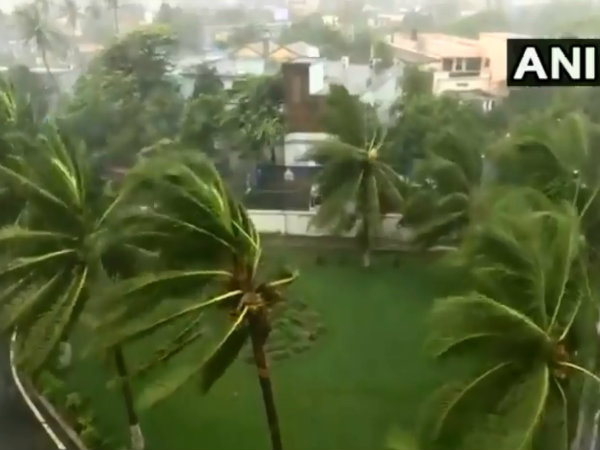 ওড়িশার শুরু ফণীর প্রভাব ওড়িশার শুরু ফণীর প্রভাব