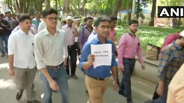 তীব্র আলো সহ্য করতে পারবেন না পরিবহ!