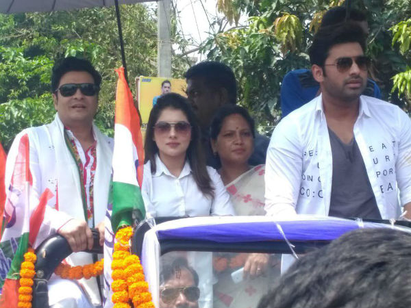 ভোটের প্রচারে বাংলাদেশি অভিনেতাদের ঘিরে ছিল বিতর্ক