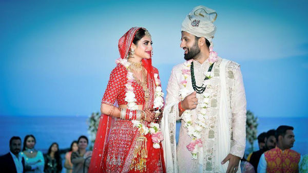 তুরস্কের বোদরুমে নুসরত ও নিখিল জৈনের বিয়ে