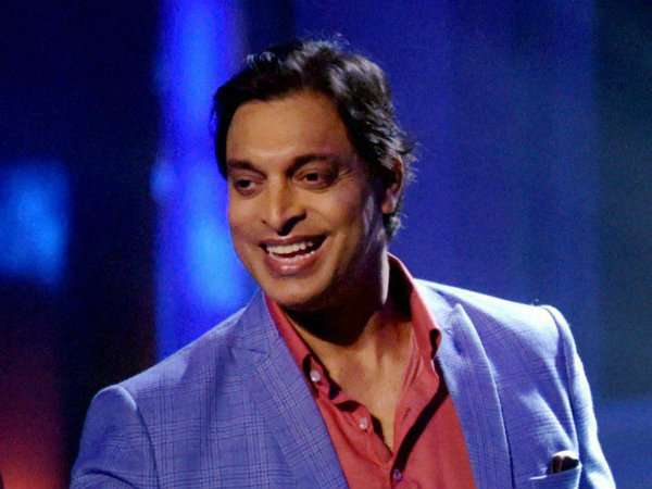 পাকিস্তানি ফ্যানদের কাছে ভারতকে সমর্থনের আর্জি শোয়েব আখতারের পাকিস্তানি ফ্যানদের কাছে ভারতকে সমর্থনের আর্জি শোয়েব আখতারের