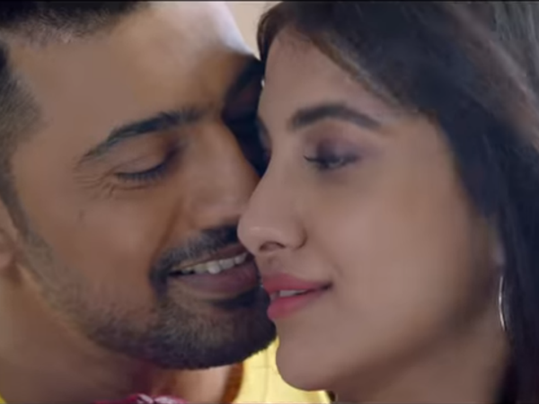 'দেব-রুক্মিনী' রসায়ন! 'দেব-রুক্মিনী' রসায়ন!