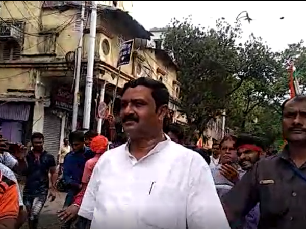 বিনা প্ররোচনাতেই কাজ হাসিল বিনা প্ররোচনাতেই কাজ হাসিল