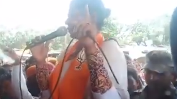 তৃণমূল-পুলিশ একসঙ্গে কাজের অভিযোগ তৃণমূল-পুলিশ একসঙ্গে কাজের অভিযোগ