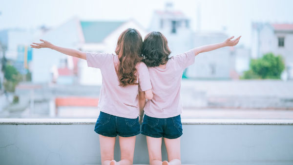 এই প্রথম সমকামী বিবাহের সাক্ষী থাকল বারাণসী, শিব মন্দিরে বিয়ে করলেন দুই নারী এই প্রথম সমকামী বিবাহের সাক্ষী থাকল বারাণসী, শিব মন্দিরে বিয়ে করলেন দুই নারী