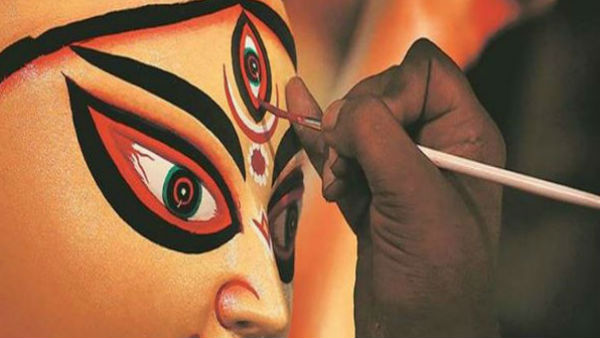 মায়ের আগমন 