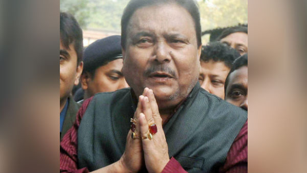 পুর প্রশাসকের সঙ্গে মদন মিত্রের দূরত্ব ঘোচানোর উদ্যোগ