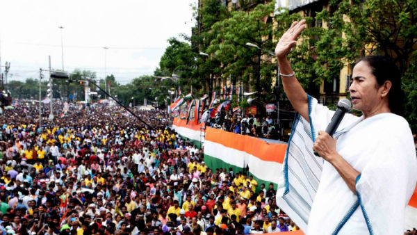 'শহিদ দিবস এখন শহিদ উৎসব'