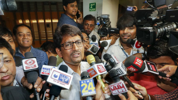 বিধায়ক পদে ইস্তফা বিধায়ক পদে ইস্তফা