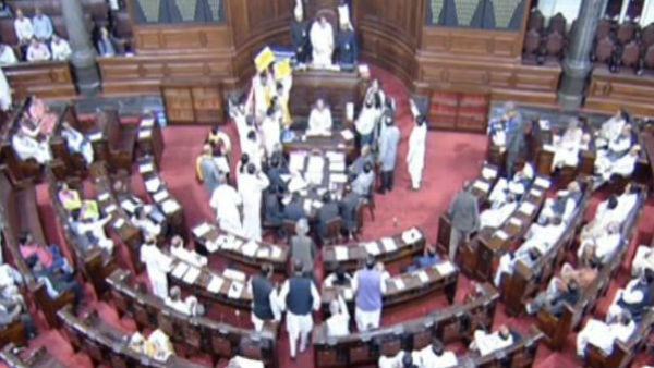 রাজ্যসভায় ওয়াকআউট নীতীশের দলের, তিন তালাক বিল ইস্যুতে অক্সিজেন পেল বিজেপি রাজ্যসভায় ওয়াকআউট নীতীশের দলের, তিন তালাক বিল ইস্যুতে অক্সিজেন পেল বিজেপি