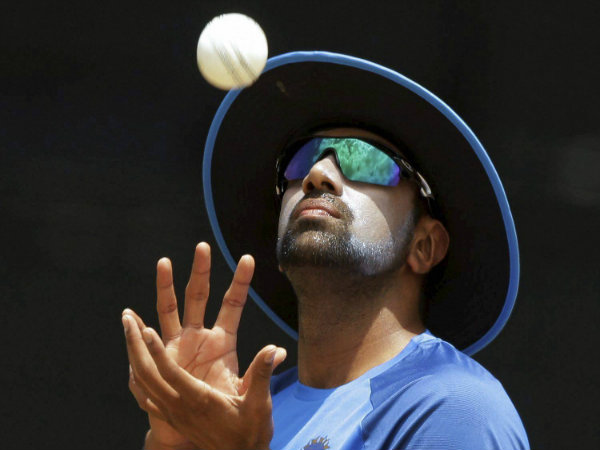 অশ্বিনের ২৫০ অশ্বিনের ২৫০