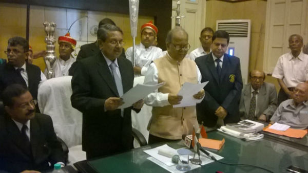 কলকাতার নতুন শেরিফ হলেন সাহিত্যিক শংকর কলকাতার নতুন শেরিফ হলেন সাহিত্যিক শংকর