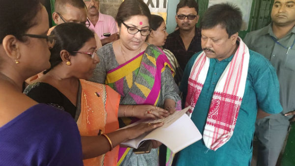 লকেট চট্টোপাধ্যায়ের অভিযোগ লকেট চট্টোপাধ্যায়ের অভিযোগ