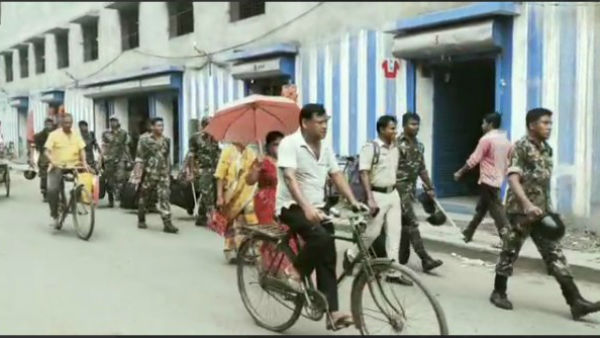 জয় দেখছেন বিরোধী কাউন্সিলররা জয় দেখছেন বিরোধী কাউন্সিলররা