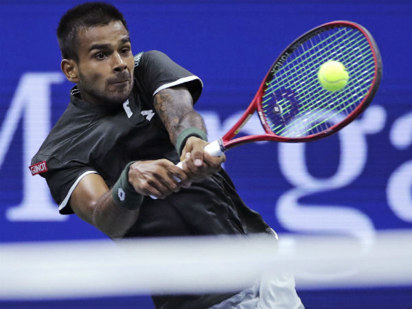 নাগালের জন্ম ও বেড়ে ওঠা 