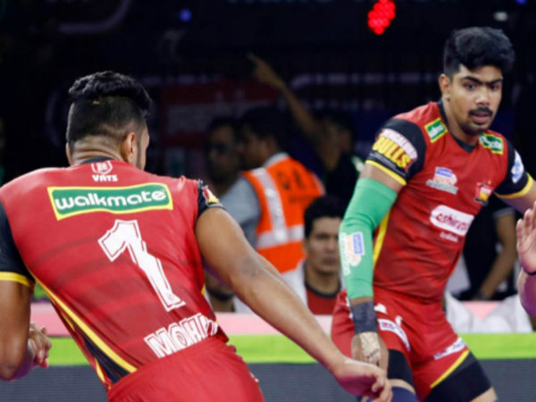 মাত্র ৩ পয়েন্টের ব্যবধানে হরিয়ানা স্টিলার্সের কাছে হারল বেঙ্গালুরু বুলস মাত্র ৩ পয়েন্টের ব্যবধানে হরিয়ানা স্টিলার্সের কাছে হারল বেঙ্গালুরু বুলস