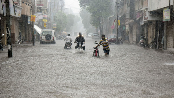 গুজরাতে সবচেয়ে খারাপ অবস্থা কচ্ছে