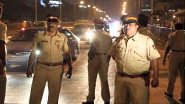 কারণ জানাতে অস্বীকার পুলিশ সুপারের কারণ জানাতে অস্বীকার পুলিশ সুপারের