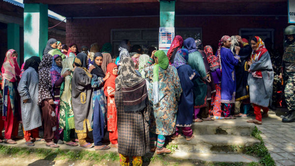 ১৪ মাস পরেই উপত্যকায় ভোট, বলছে রপোর্ট ১৪ মাস পরেই উপত্যকায় ভোট, বলছে রপোর্ট