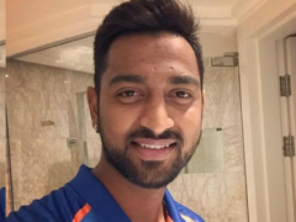 সাতে ক্রুনাল পাণ্ডিয়া সাতে ক্রুনাল পাণ্ডিয়া