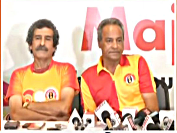 ইস্টবেঙ্গলের শতবর্ষের অনুষ্ঠানে প্রাক্তন-বর্তমান অধিনায়কদের সম্মানজ্ঞাপন ,মুক্তি পেল থিম সং ইস্টবেঙ্গলের শতবর্ষের অনুষ্ঠানে প্রাক্তন-বর্তমান অধিনায়কদের সম্মানজ্ঞাপন ,মুক্তি পেল থিম সং