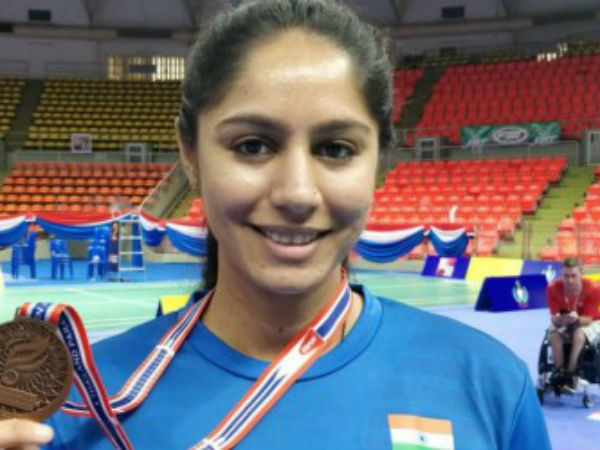 সোনার মেয়ে মানসী 