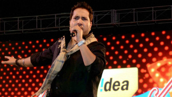 পাকিস্তানে নেহা, সোনু নিগম গান গাইলে কিছু হয় না? ক্ষমা চেয়েও তোপ মিকার পাকিস্তানে নেহা, সোনু নিগম গান গাইলে কিছু হয় না? ক্ষমা চেয়েও তোপ মিকার