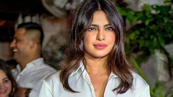 প্রিয়ঙ্কার বিরুদ্ধে পাকিস্তান প্রিয়ঙ্কার বিরুদ্ধে পাকিস্তান